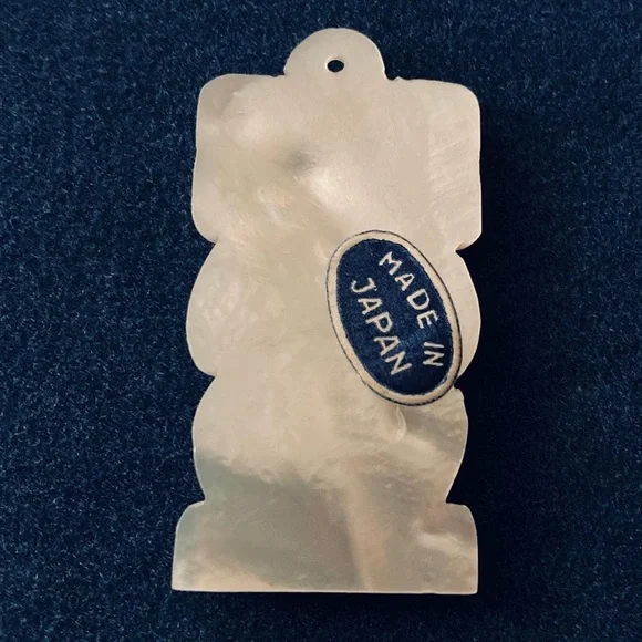 Midcentury Mother of Pearl Tiki Charm Pendant Made in Japan - Picture 5 of 5